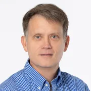 Headshot of Tim Ogden.